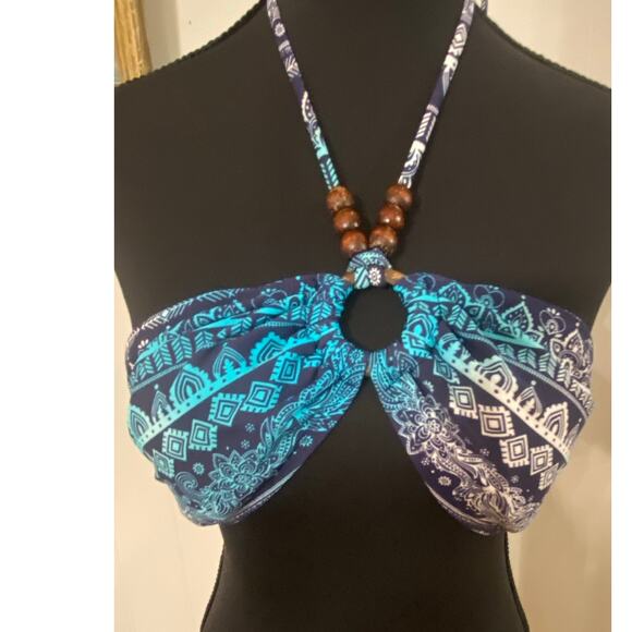 Wetseal Other - Wetseal Tie Bikini Top Blue‎ White Wood Beads Ring Center Size Large Y2K Beach